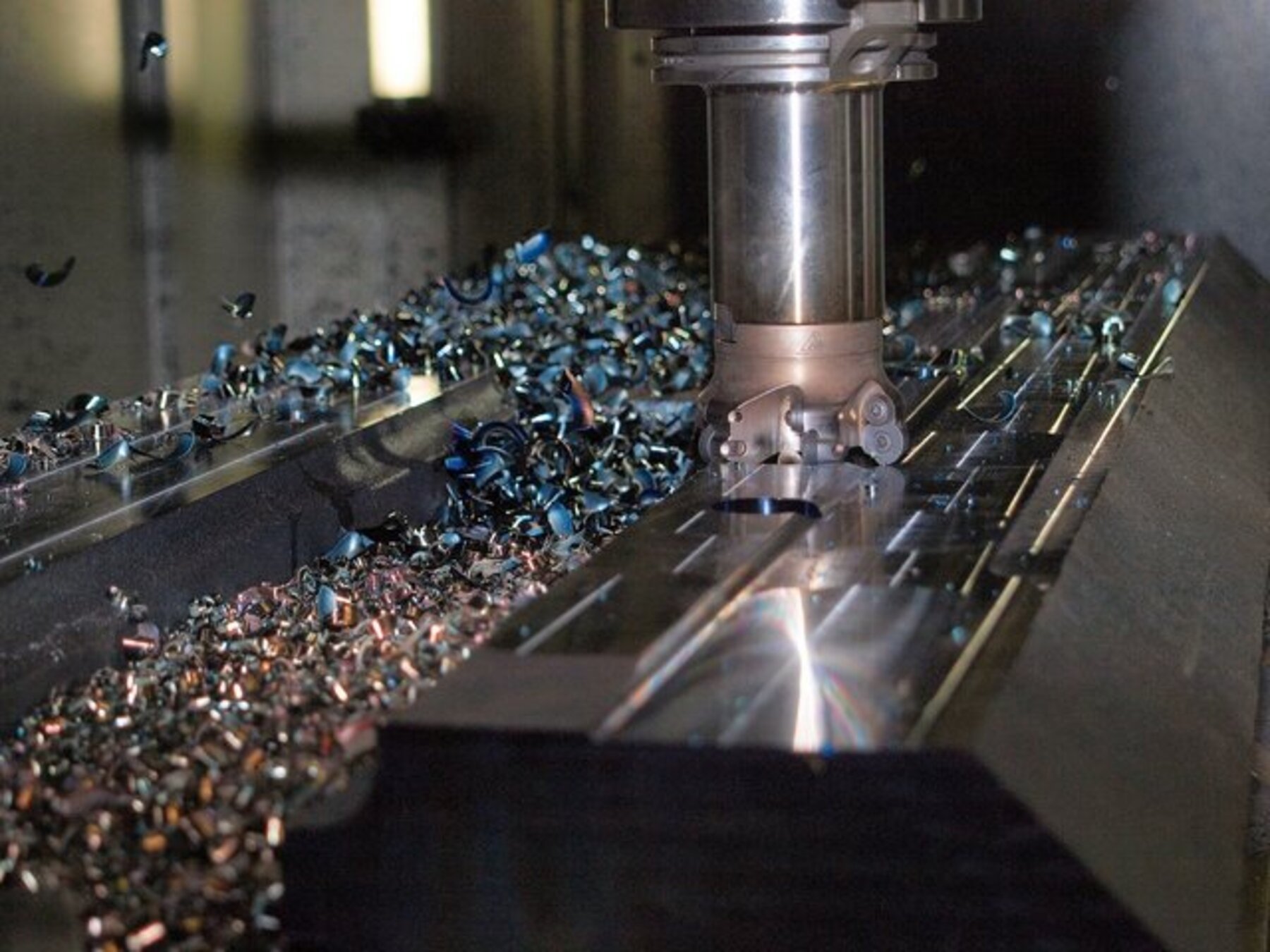 CNC-Fräsmaschine bei der Metallbearbeitung in der BEICK Werkstatt
